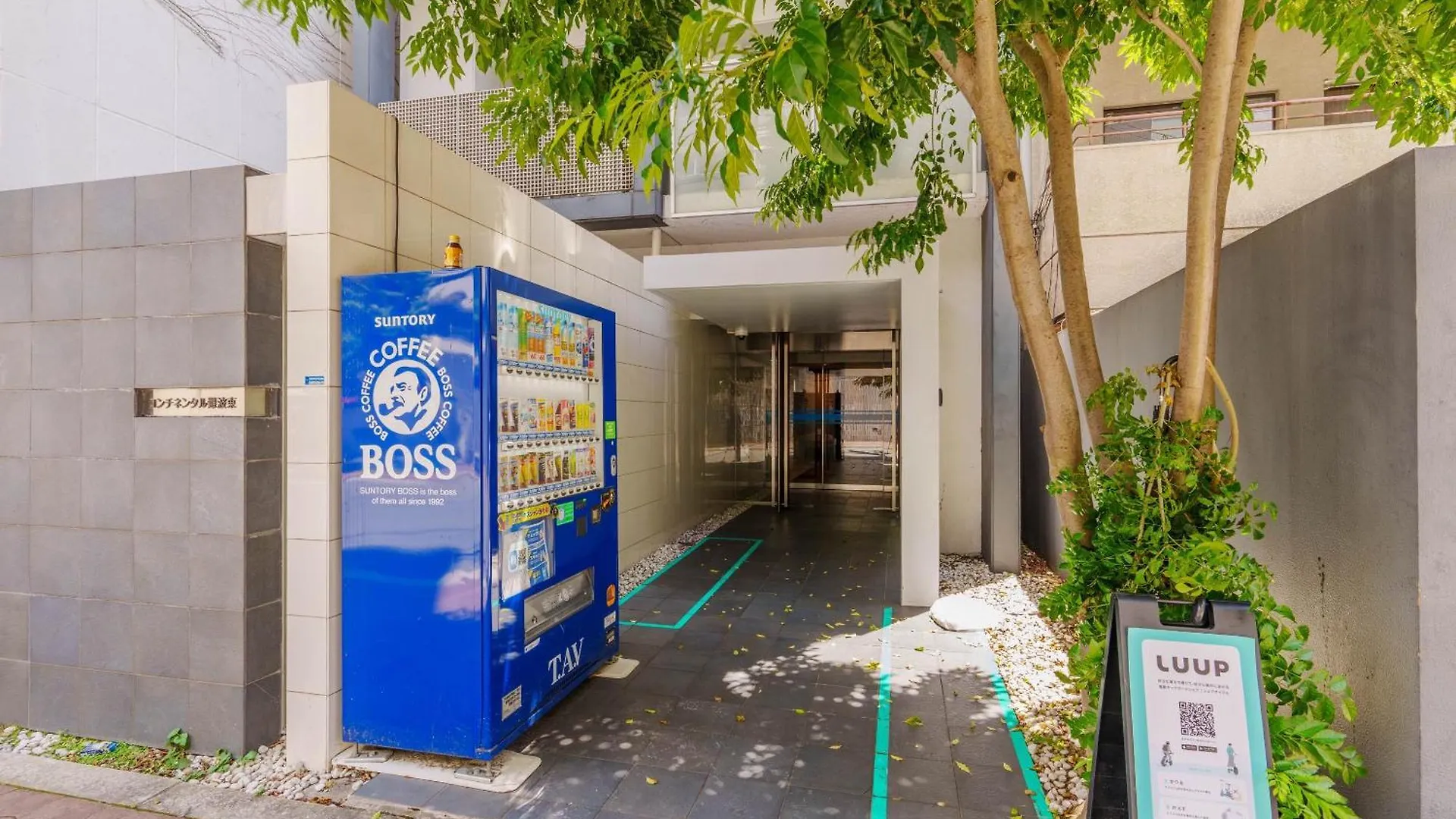 黒門市場徒歩5分 通天閣難波エリア徒歩圏内 トイレと浴室付き まるまる貸切 エレベーター 高層804 location